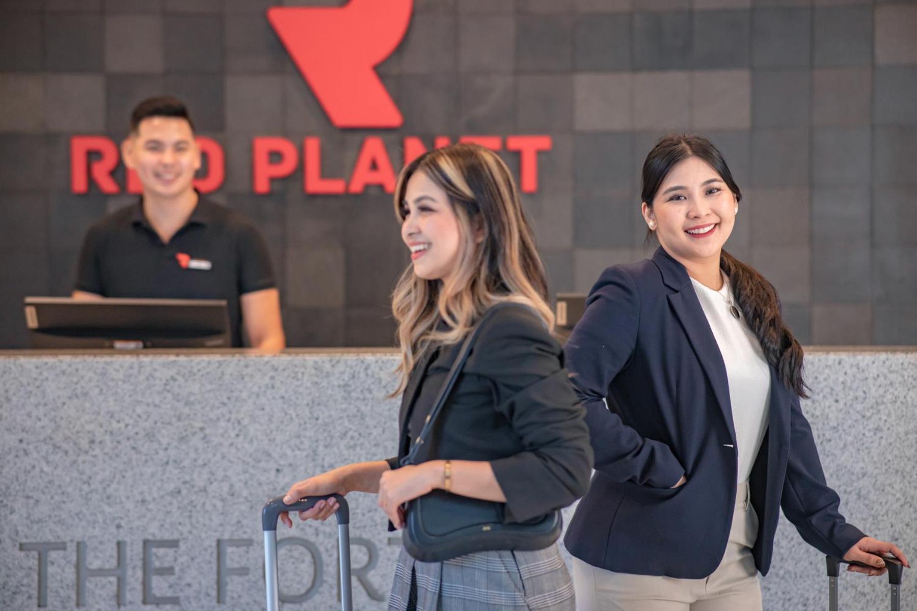 Red Planet Bgc The Fort Тагуиг Екстериор снимка