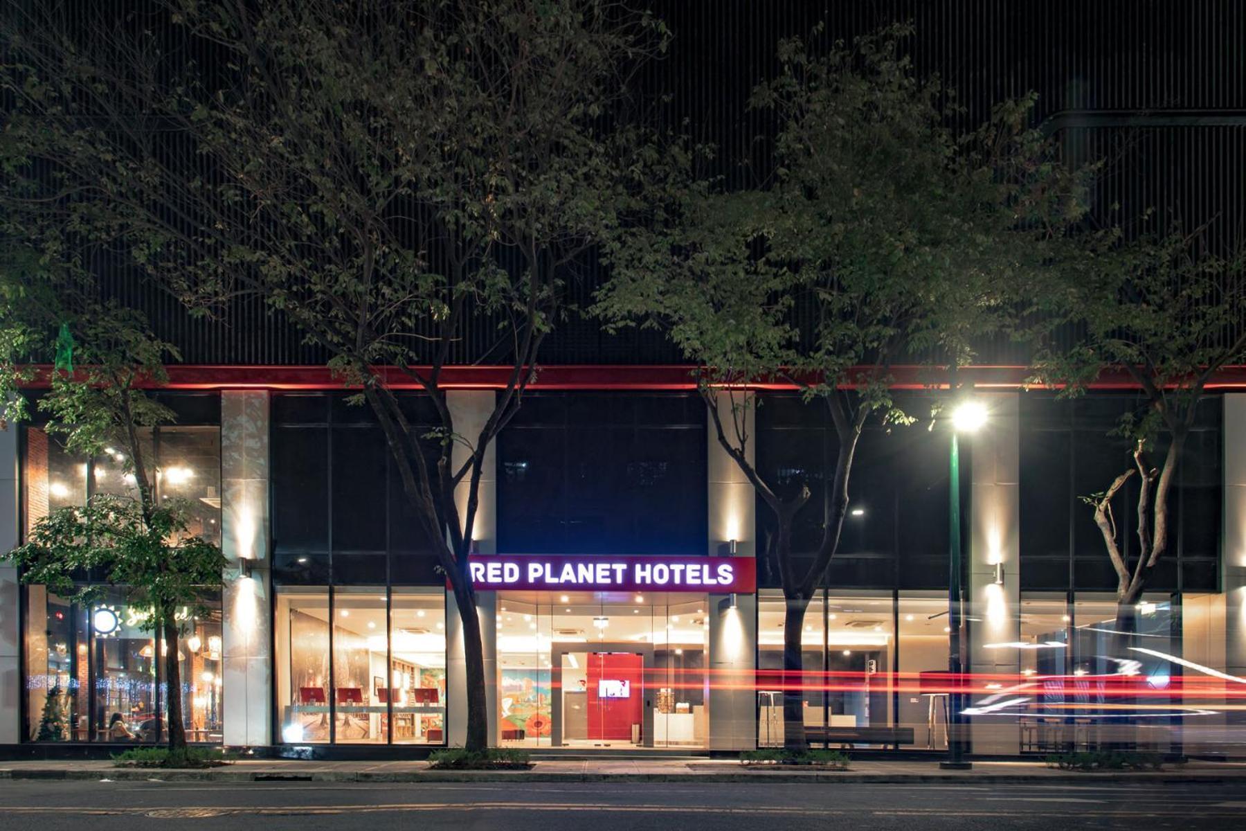 Red Planet Bgc The Fort Тагуиг Екстериор снимка